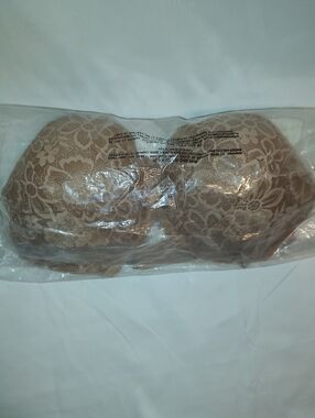 32DDD Victoria's Secret Neutral Beige Lace Push-Up Bra